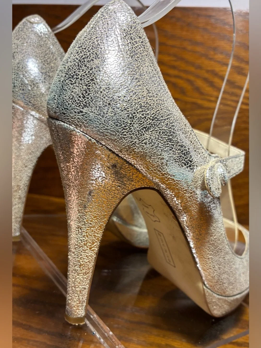 STEVEN Steve Madden Mary Jane Silver Textured Leather Platform Pumps Size 7.5